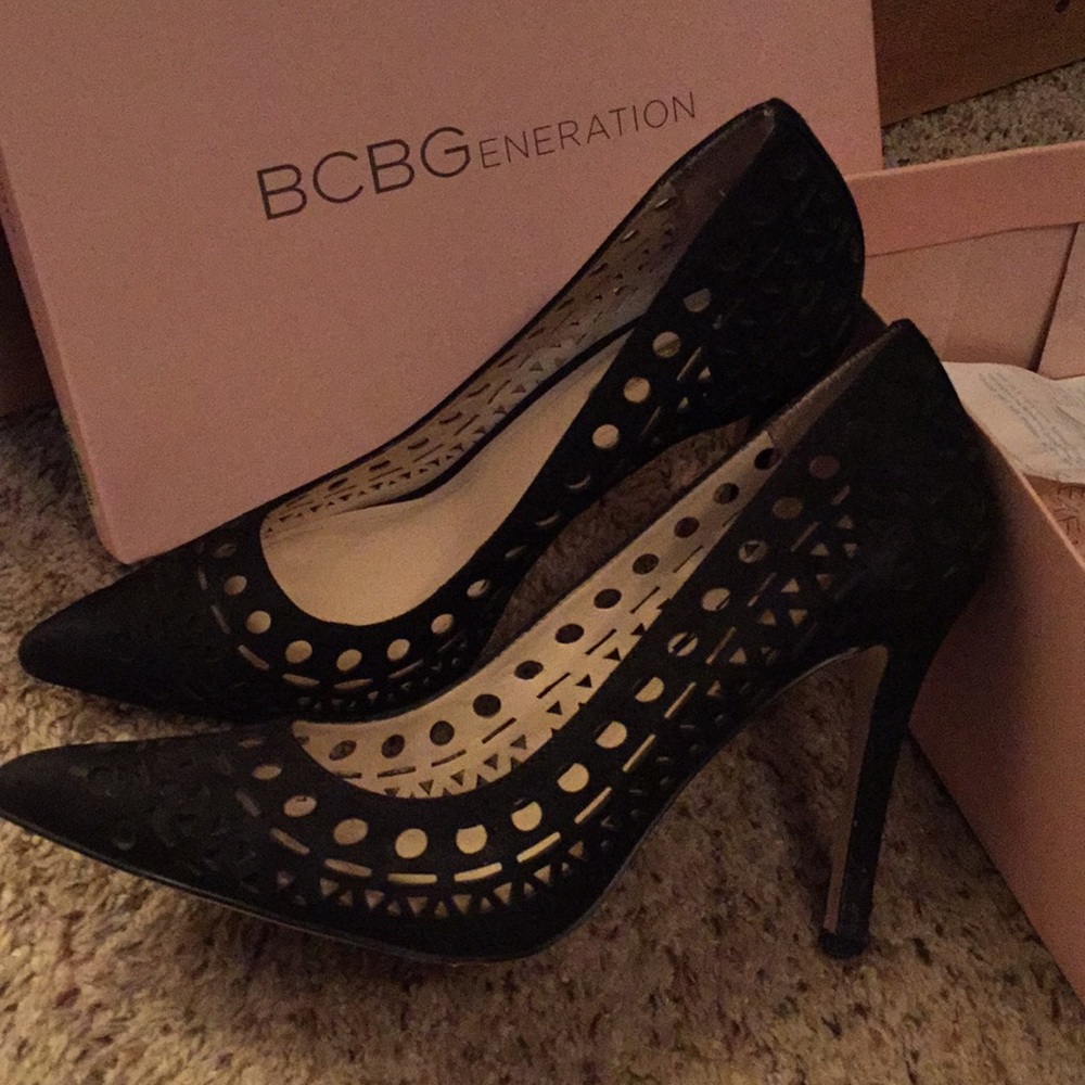 Heels - Picture 2 of 2